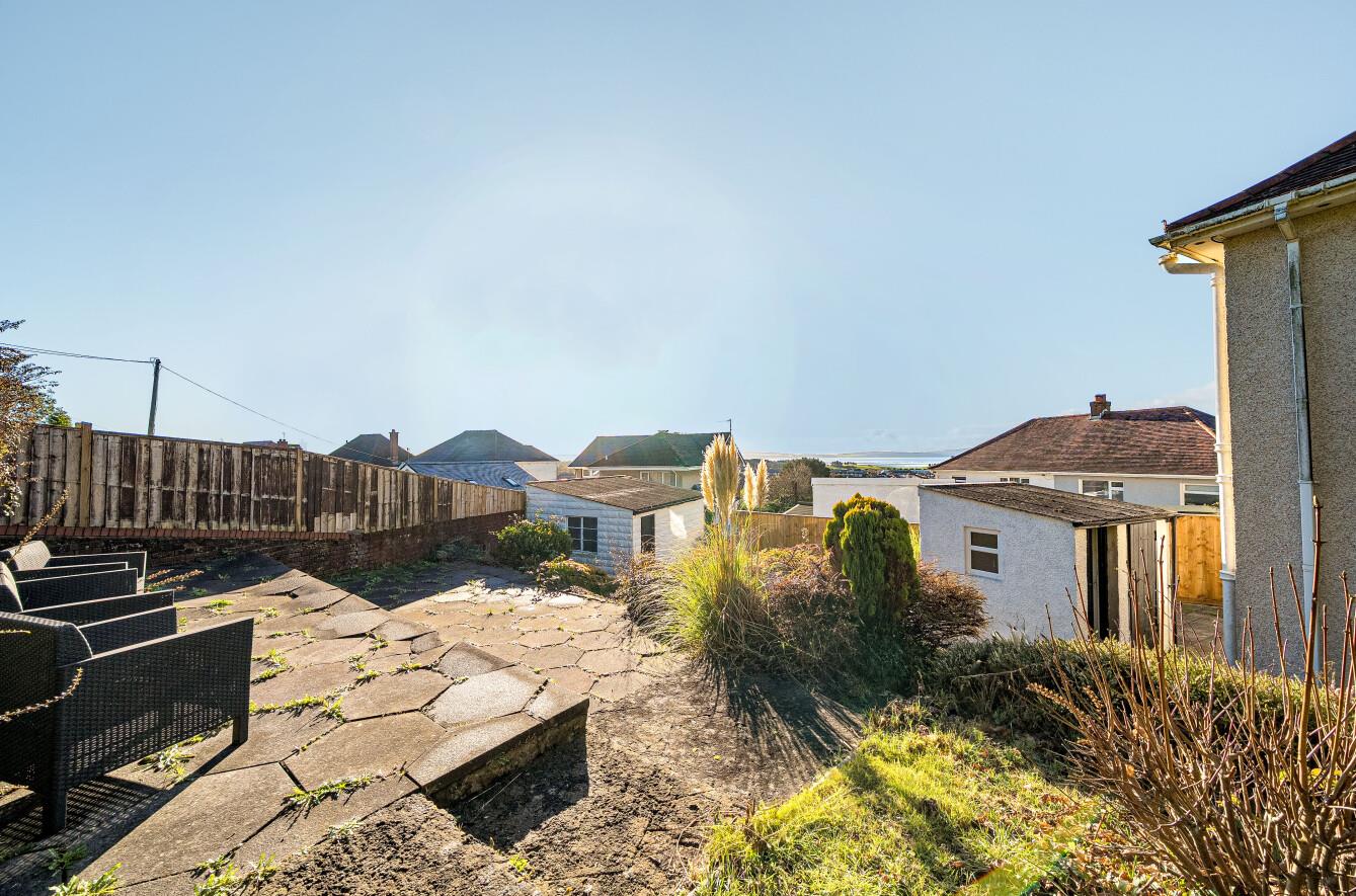 St. Margarets Drive, Llanelli, SA15 4EW